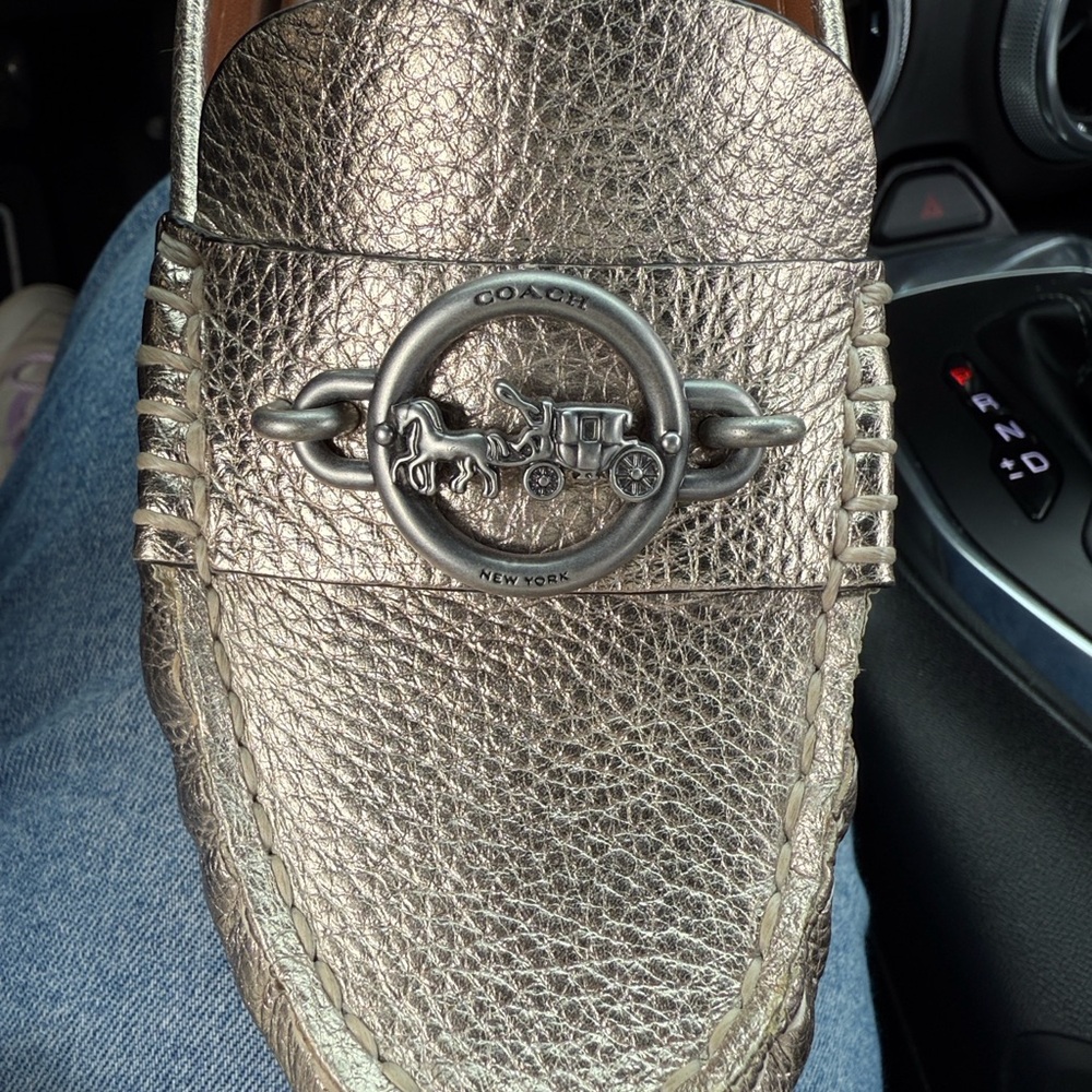 Coach Margot Women's Champagne Metallic loafer. FG2955. Size 5B - Picture 8 of 9